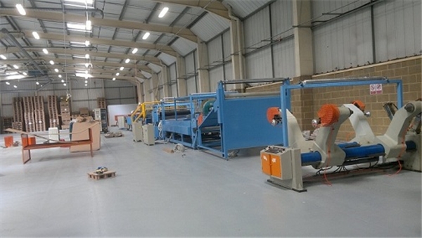 紙卡板生產(chǎn)線(xiàn)